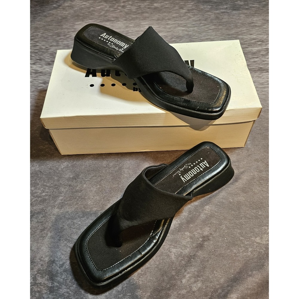 VTG Autonomy by Slinky Brand Black Wedge Sandals Thong Slip On Square Toe SZ 10M